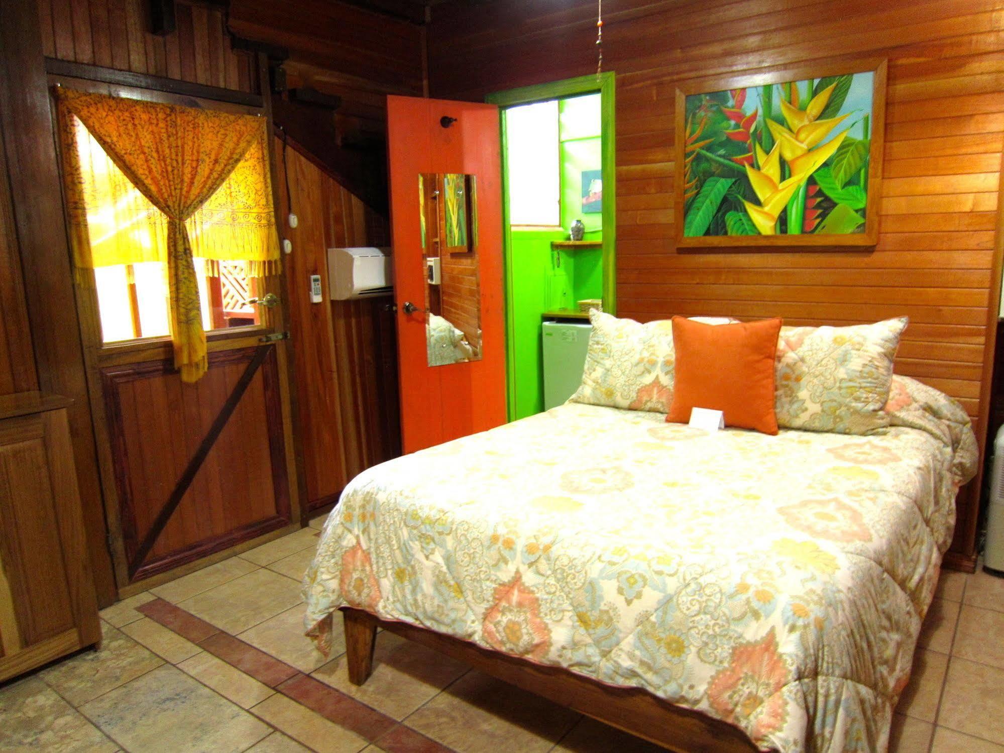 Physis Caribbean Bed & Breakfast Puerto Viejo de Talamanca المظهر الخارجي الصورة