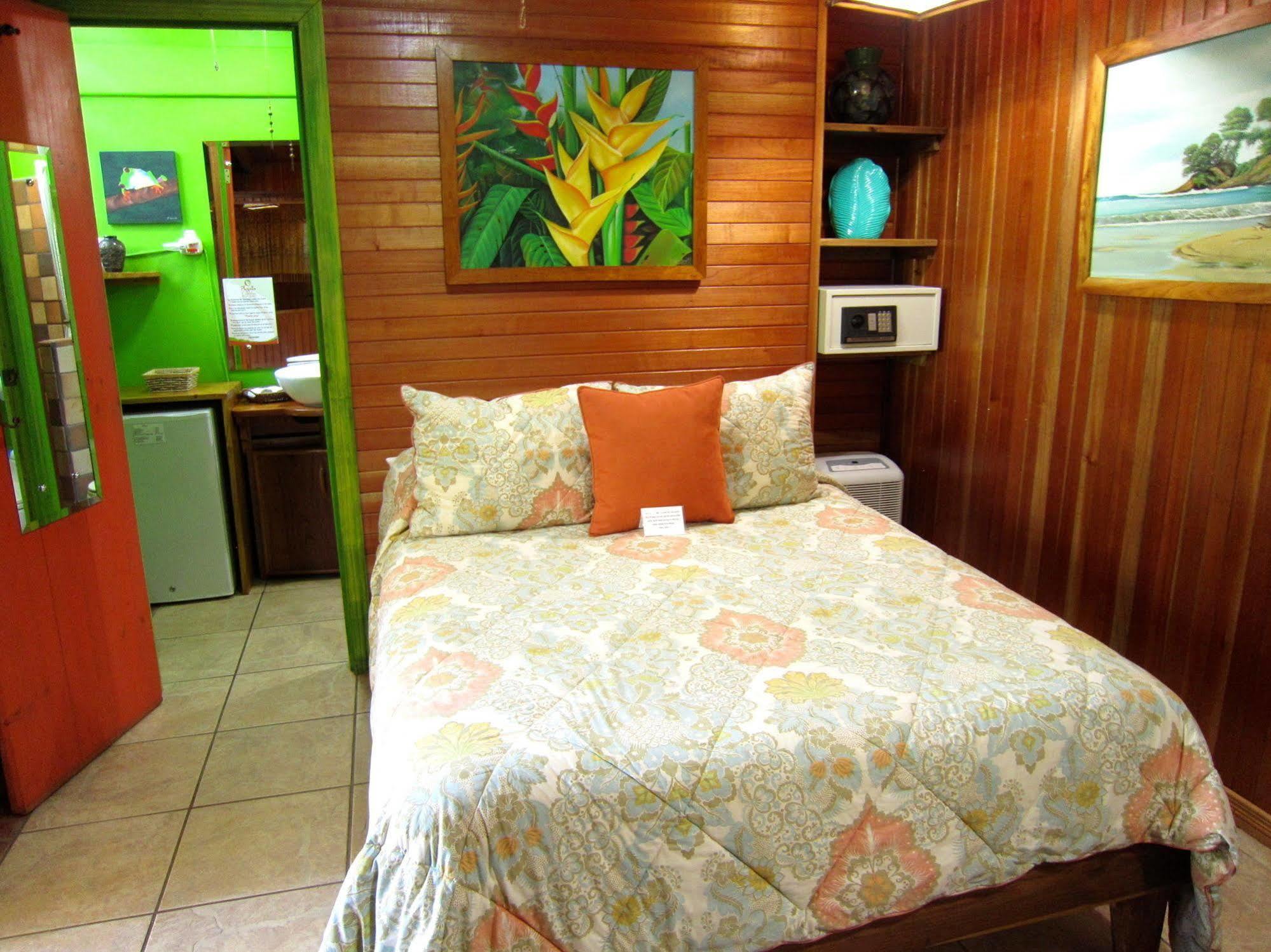 Physis Caribbean Bed & Breakfast Puerto Viejo de Talamanca المظهر الخارجي الصورة