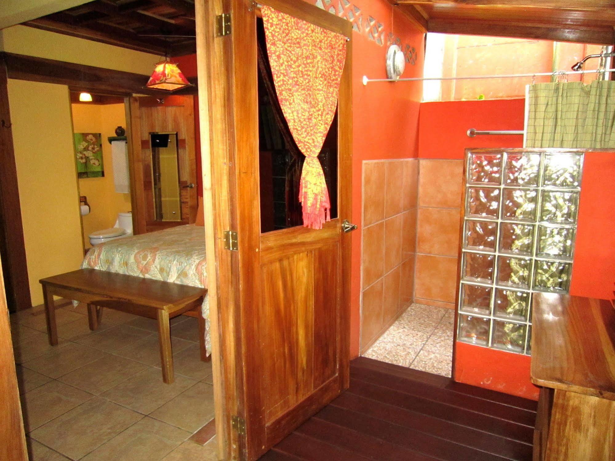 Physis Caribbean Bed & Breakfast Puerto Viejo de Talamanca المظهر الخارجي الصورة