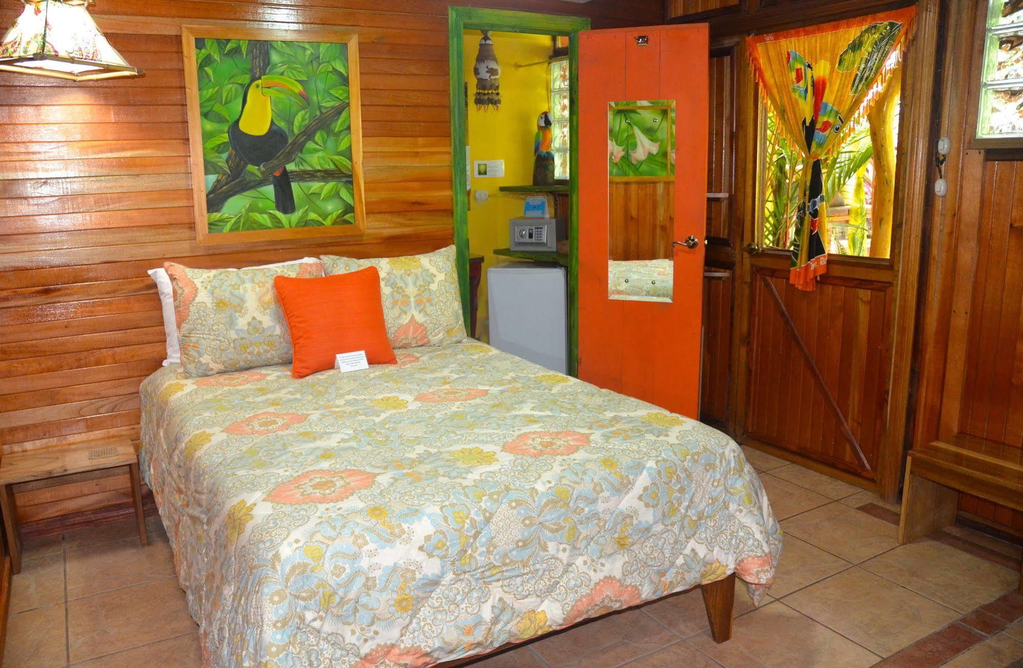 Physis Caribbean Bed & Breakfast Puerto Viejo de Talamanca المظهر الخارجي الصورة