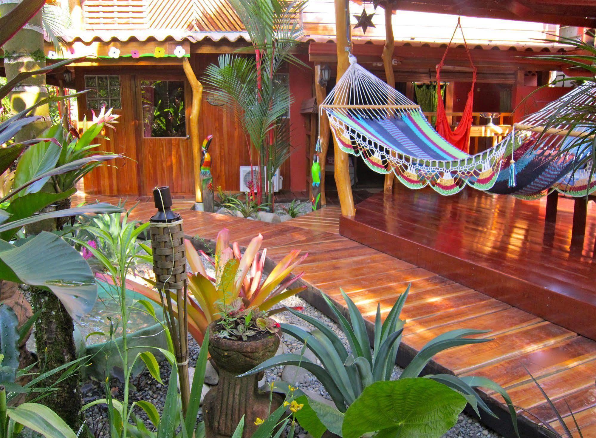 Physis Caribbean Bed & Breakfast Puerto Viejo de Talamanca المظهر الخارجي الصورة