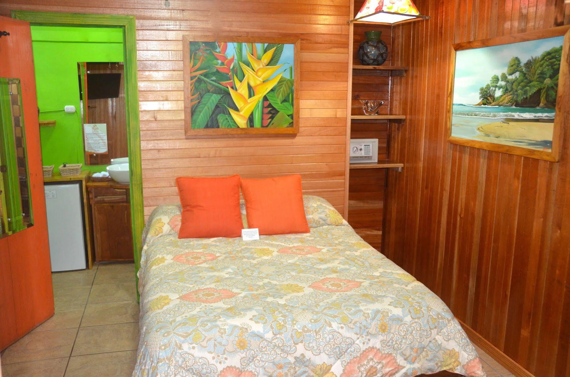 Physis Caribbean Bed & Breakfast Puerto Viejo de Talamanca المظهر الخارجي الصورة